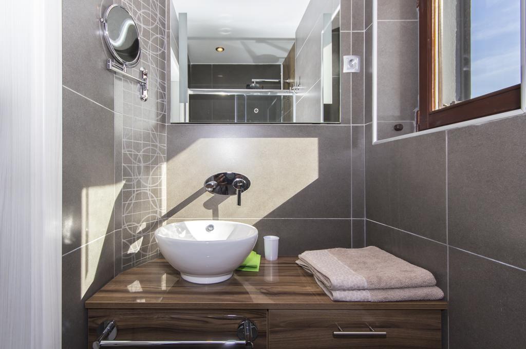 Alison Apartments Премантура Екстериор снимка