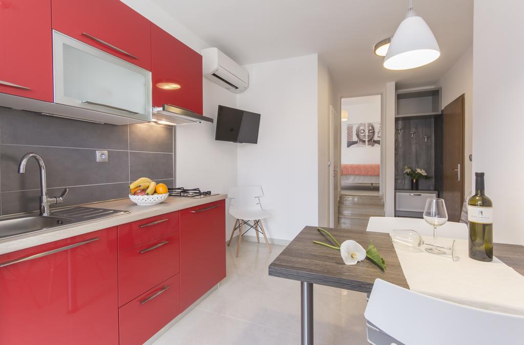Alison Apartments Премантура Екстериор снимка