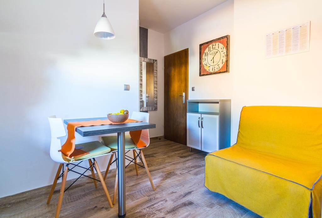 Alison Apartments Премантура Екстериор снимка