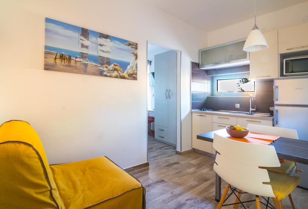 Alison Apartments Премантура Екстериор снимка